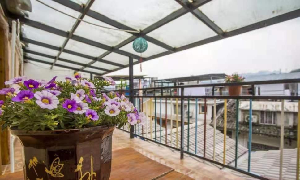 Zhangjiajie April Hostel المظهر الخارجي الصورة