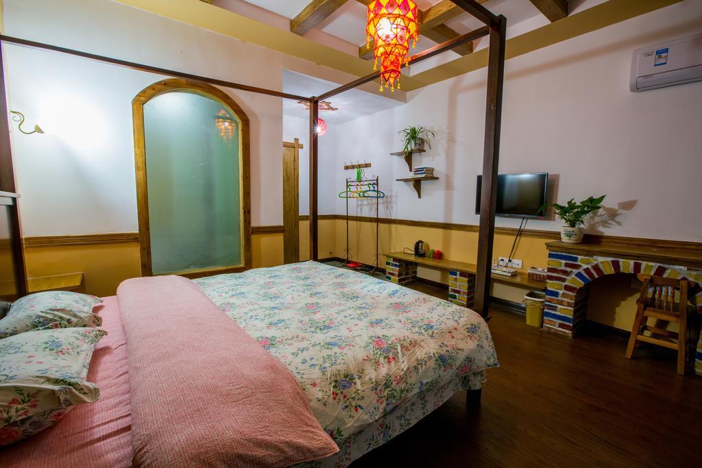 Zhangjiajie April Hostel الغرفة الصورة