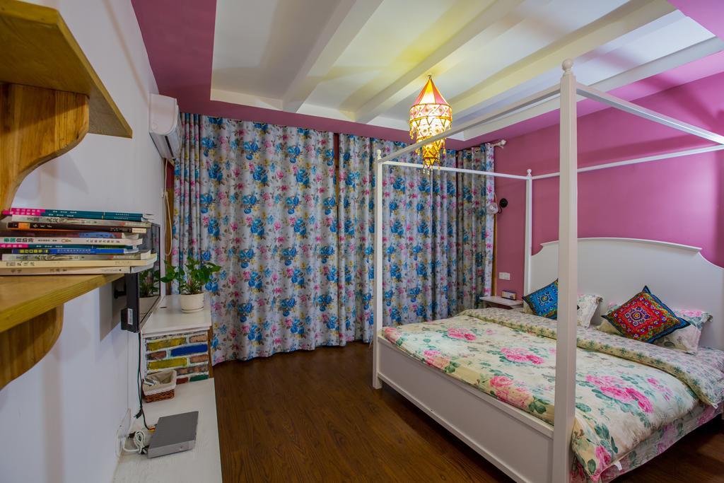 Zhangjiajie April Hostel الغرفة الصورة