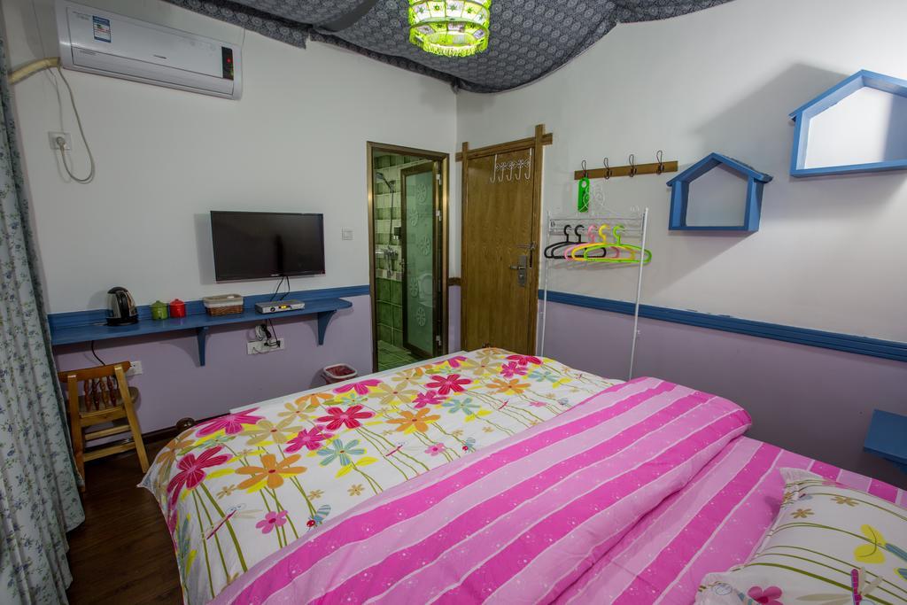 Zhangjiajie April Hostel الغرفة الصورة